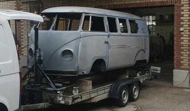 svg+xml;charset=utf-8,%3Csvg%20xmlns%3D Fahrzeuge restaurieren - wagenschmitte.com | Jucker Technik AG, Neerach