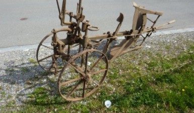 svg+xml;charset=utf-8,%3Csvg%20xmlns%3D Fahrzeuge restaurieren - wagenschmitte.com | Jucker Technik AG, Neerach