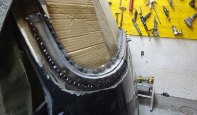 svg+xml;charset=utf-8,%3Csvg%20xmlns%3D Fahrzeuge restaurieren - wagenschmitte.com | Jucker Technik AG, Neerach